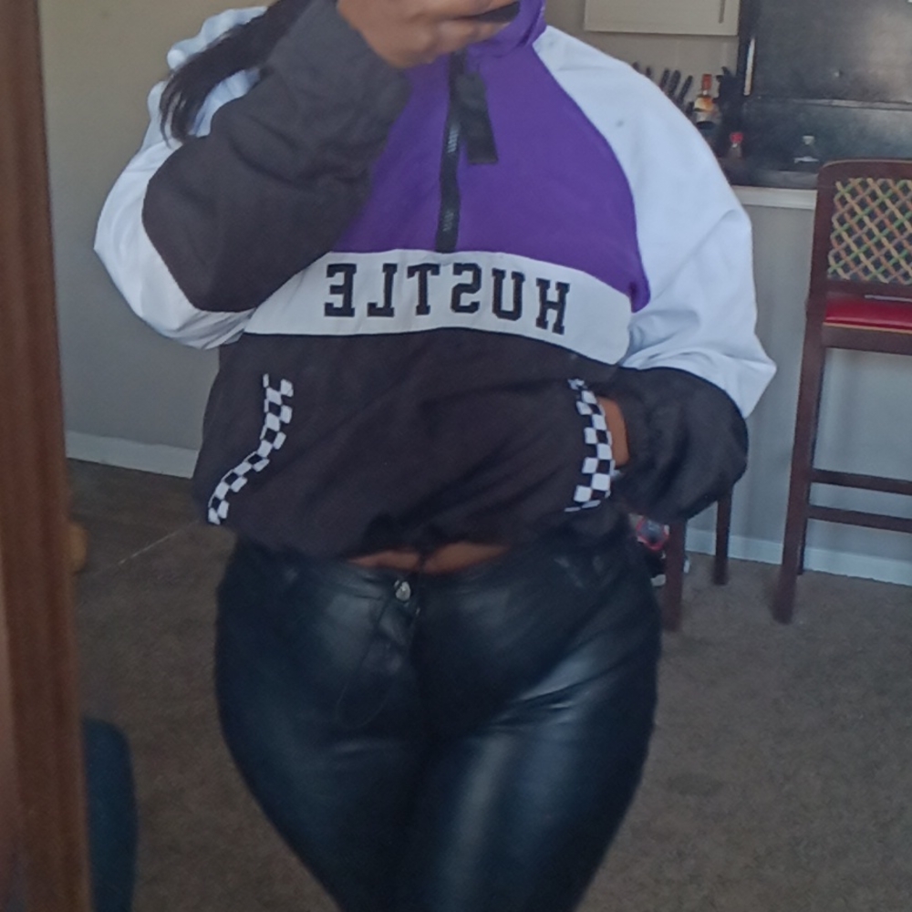 Rue 21 hustle cropped or not  windbreaker large